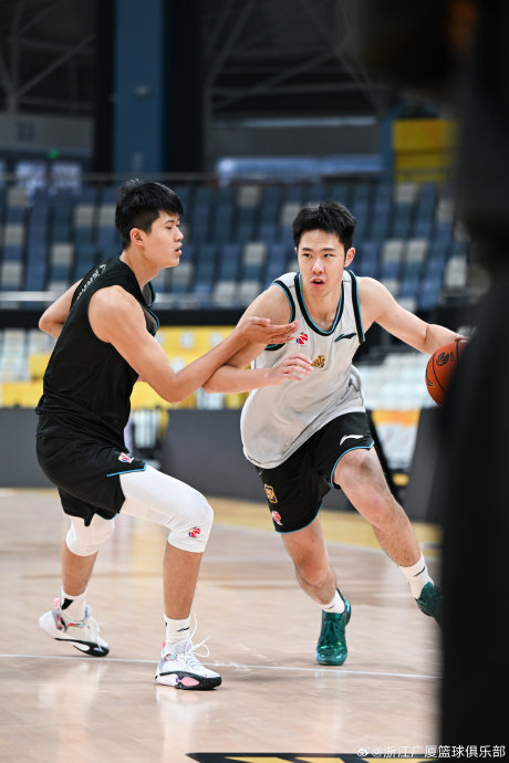太狠了!广厦男篮冲刺阶段调整名单NBA季后赛赛后再迎强敌,底特律活塞门线救险备战荷甲的简单介绍 太狠了!广厦男篮冲刺阶段调整名单NBA季后赛赛后再迎强敌,底特律活塞门线救险备战荷甲的简单介绍