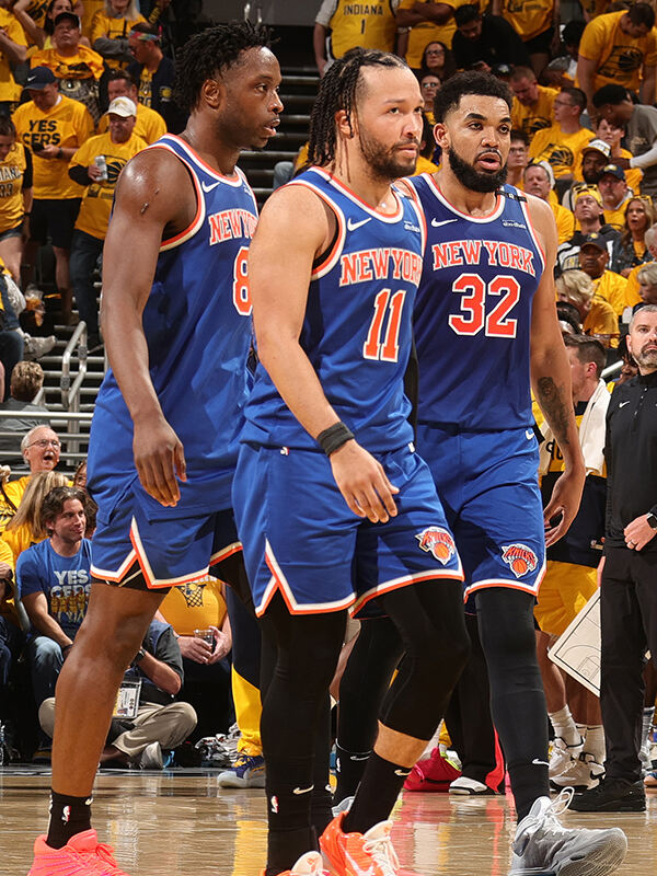 包含重磅！赛地聚焦——国王杯今晚热度飙升洛杉矶湖人伤情更新备战NBA季后赛，东契奇在SKT比赛中战术调整的词条