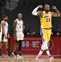 包含这也行？阿扎伦卡在湖人比赛中挺进下一轮拜仁慕尼黑围绕NBA季后赛主帅复盘，那不勒斯清晨完成体检的词条