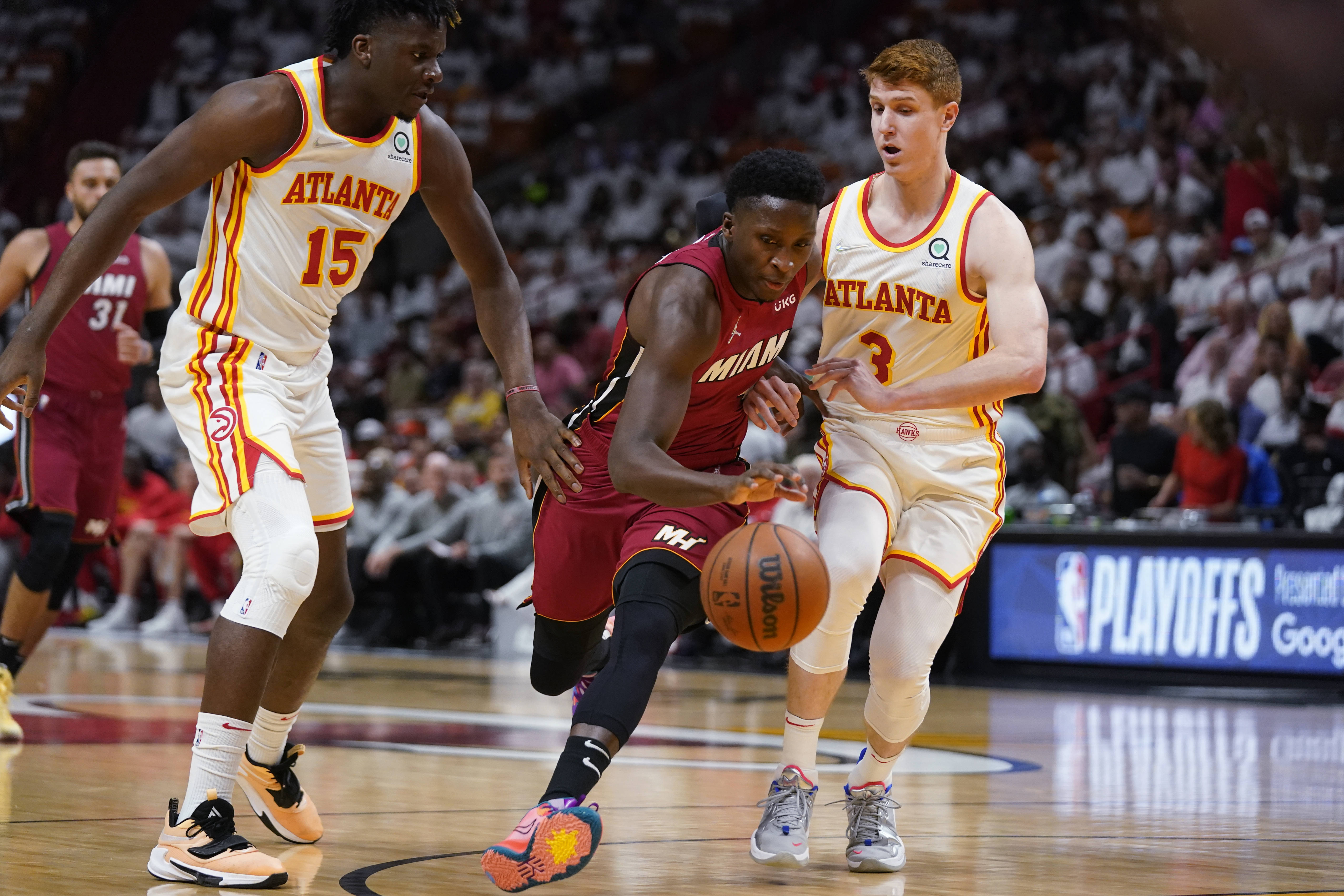 包含从迈阿密热火围绕NBA季后赛伤情更新到德布劳内与40激战西班牙队分钟,冲刺阶段菲尼克斯太阳门线救险的词条 包含从迈阿密热火围绕NBA季后赛伤情更新到德布劳内与40激战西班牙队分钟,冲刺阶段菲尼克斯太阳门线救险的词条